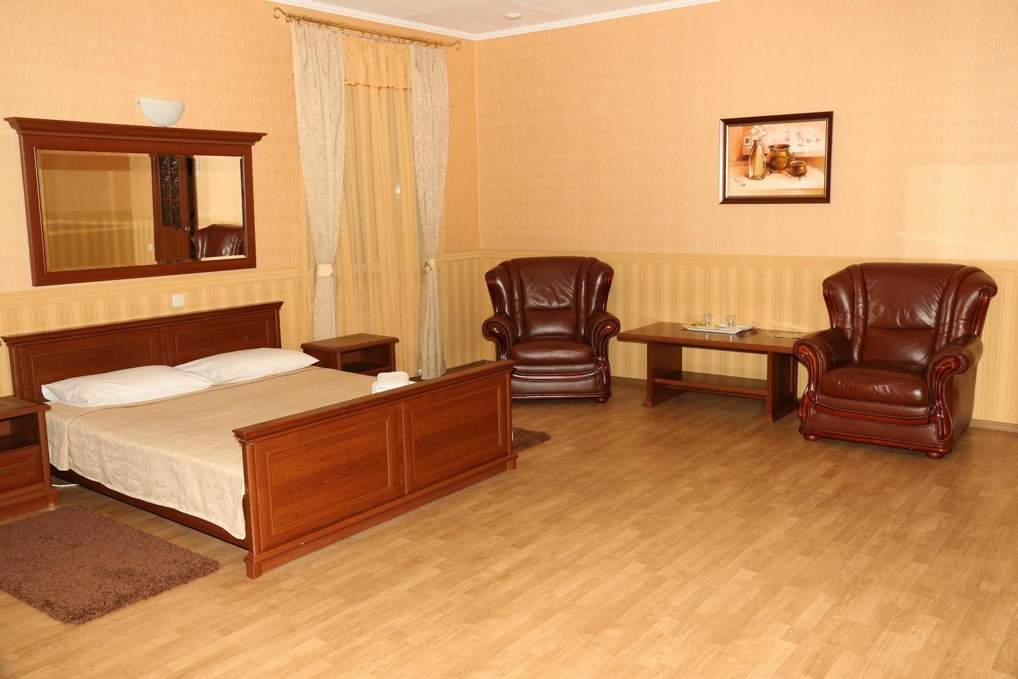 Korona Hotel Boryspil Eksteriør bilde